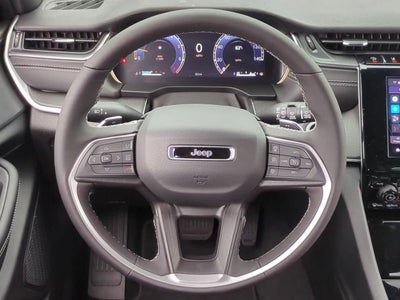 2025 Jeep Grand Cherokee GRAND CHEROKEE LAREDO X 4X4