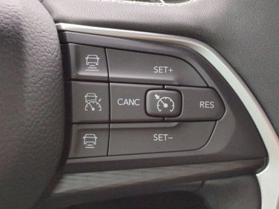 2025 Jeep Grand Cherokee GRAND CHEROKEE LAREDO X 4X4