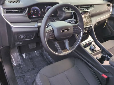 2025 Jeep Grand Cherokee GRAND CHEROKEE LAREDO X 4X4