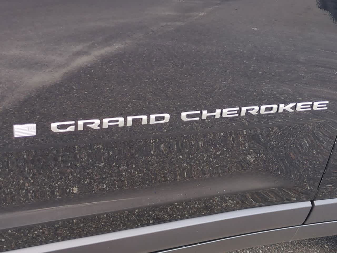 2025 Jeep Grand Cherokee GRAND CHEROKEE LAREDO X 4X4