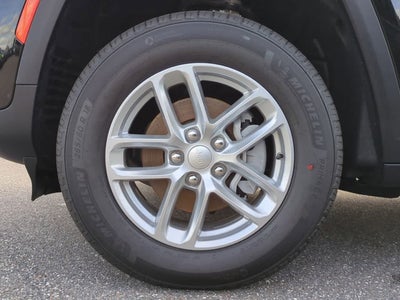 2025 Jeep Grand Cherokee GRAND CHEROKEE LAREDO X 4X4