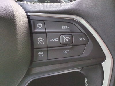 2025 Jeep Grand Cherokee GRAND CHEROKEE LAREDO X 4X4