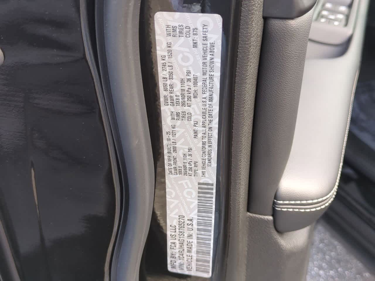 2025 Jeep Grand Cherokee GRAND CHEROKEE LAREDO X 4X4