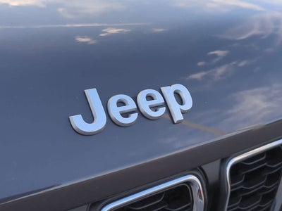 2025 Jeep Grand Cherokee GRAND CHEROKEE LAREDO X 4X4