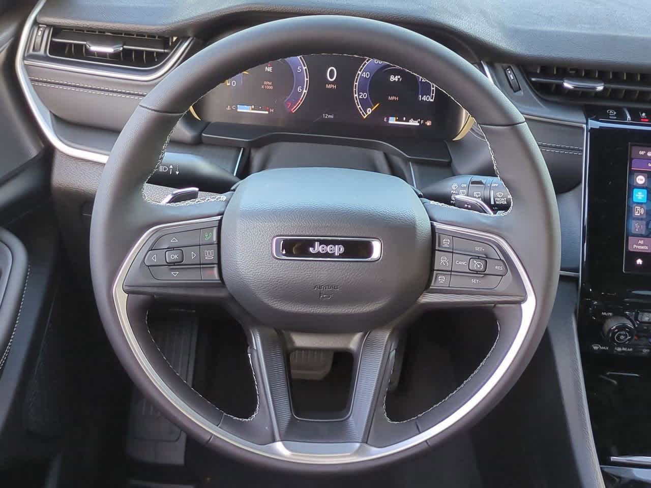 2025 Jeep Grand Cherokee GRAND CHEROKEE LAREDO X 4X4