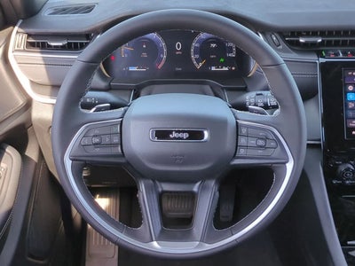 2025 Jeep Grand Cherokee GRAND CHEROKEE LAREDO X 4X4