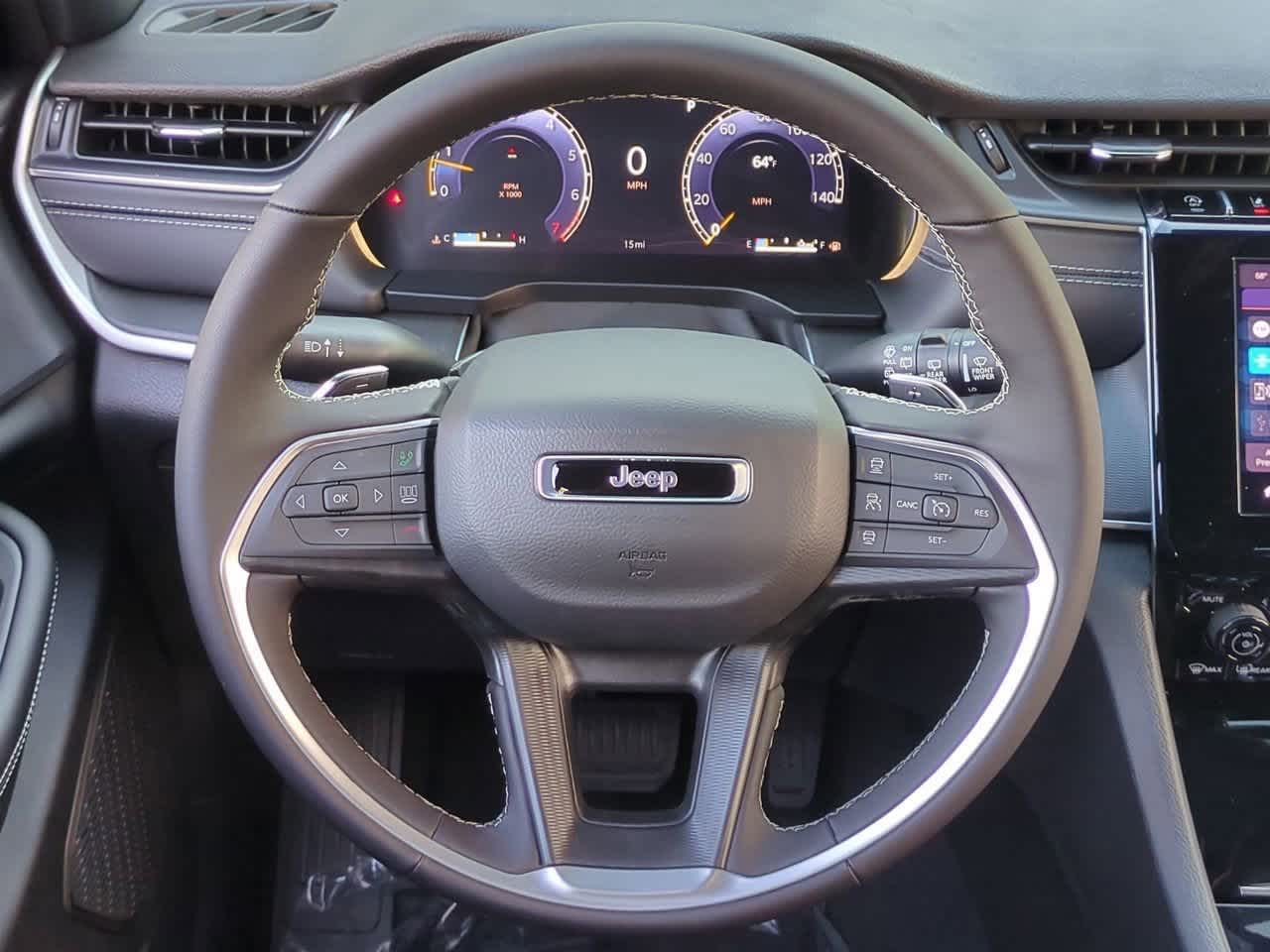 2025 Jeep Grand Cherokee GRAND CHEROKEE LAREDO X 4X4