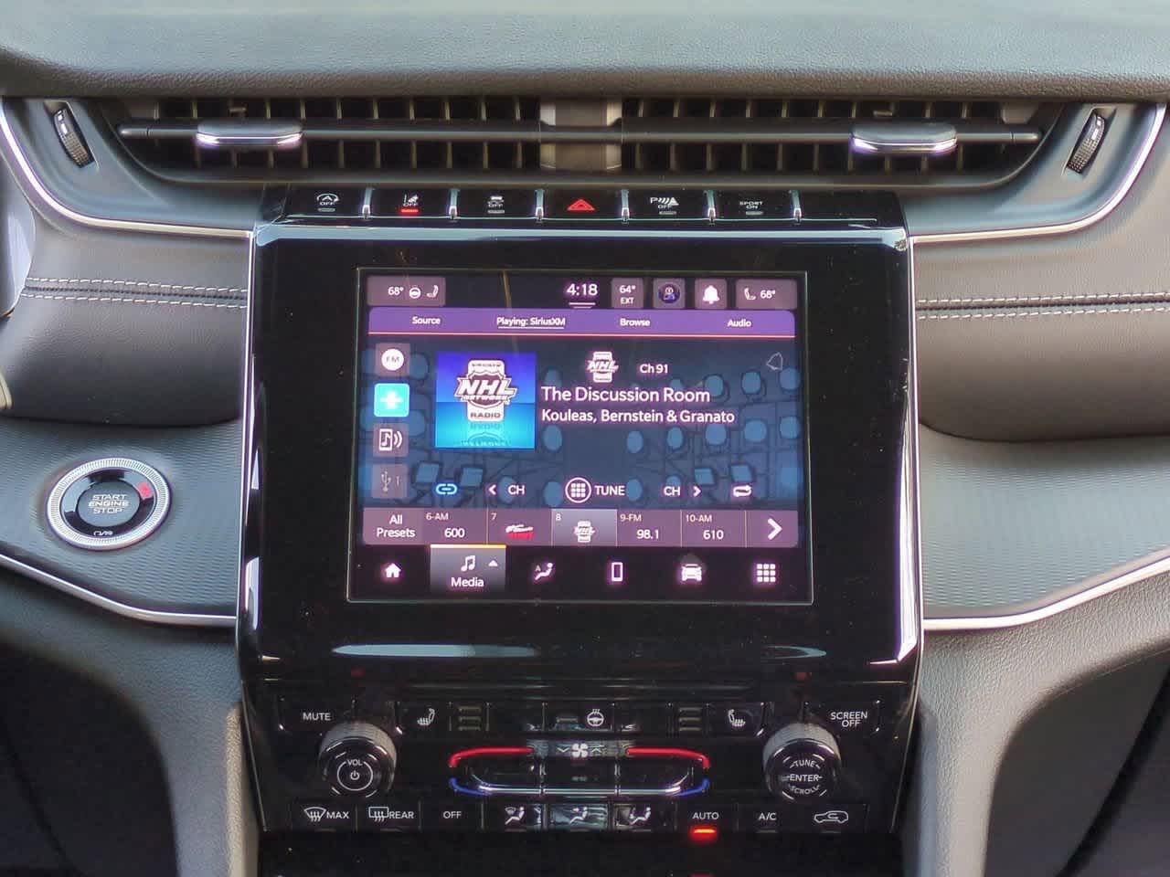 2025 Jeep Grand Cherokee GRAND CHEROKEE LAREDO X 4X4