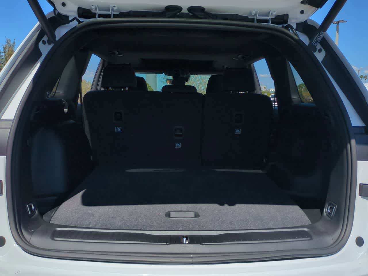 2026 Jeep Grand Cherokee GRAND CHEROKEE LAREDO X 4X4