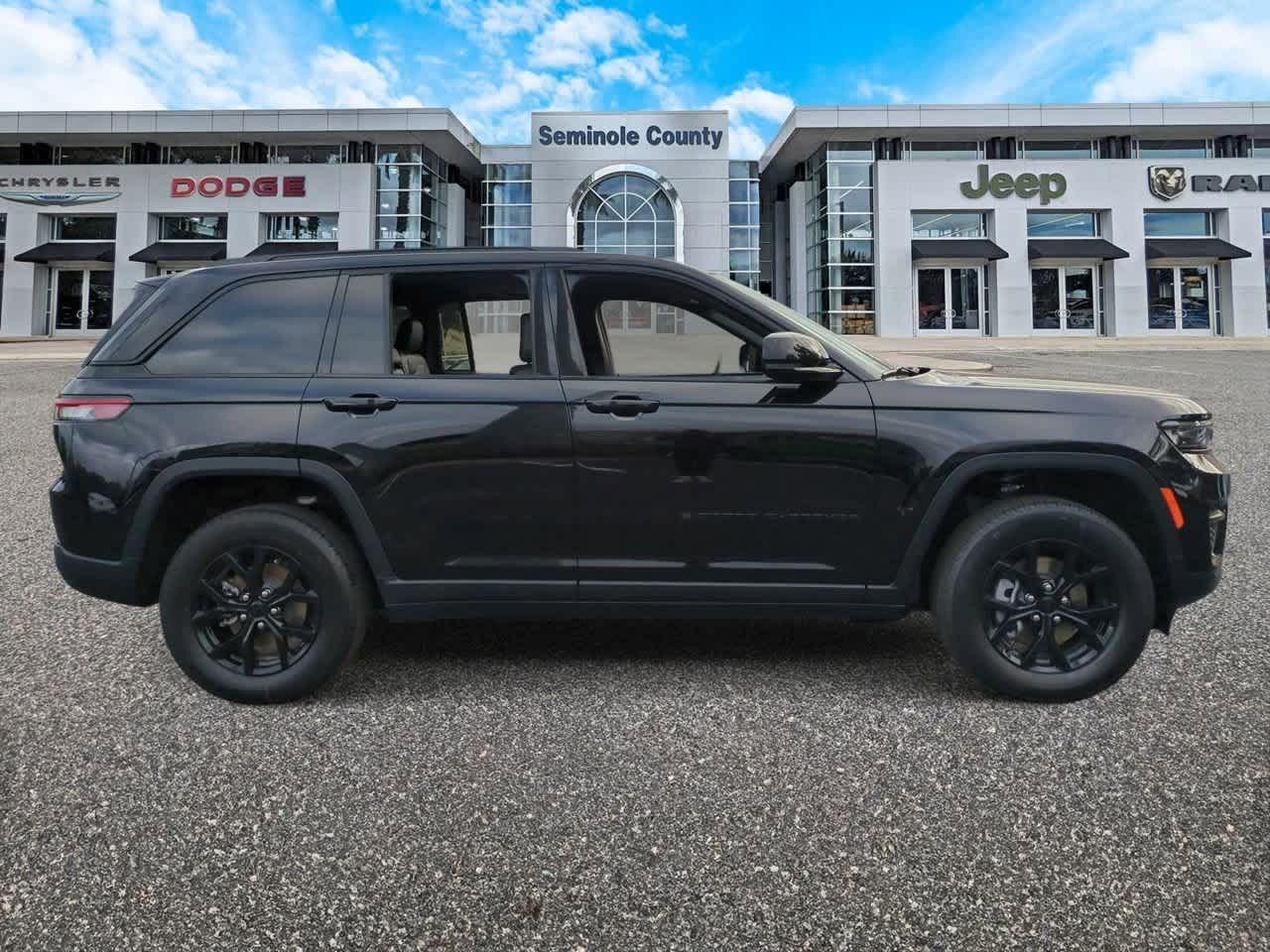 2025 Jeep Grand Cherokee GRAND CHEROKEE ALTITUDE X 4X4