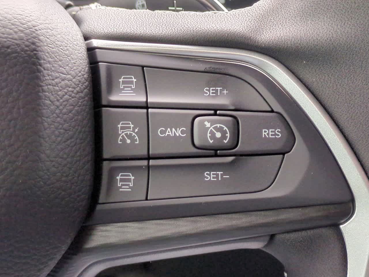 2025 Jeep Grand Cherokee GRAND CHEROKEE LAREDO 4X4