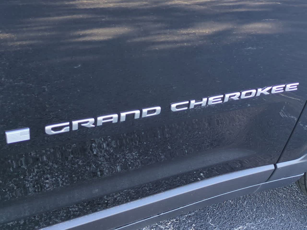 2025 Jeep Grand Cherokee GRAND CHEROKEE LAREDO X 4X4