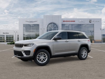 2025 Jeep Grand Cherokee GRAND CHEROKEE LAREDO X 4X4