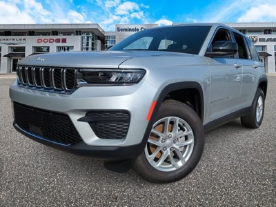 2025 Jeep Grand Cherokee GRAND CHEROKEE LAREDO X 4X4
