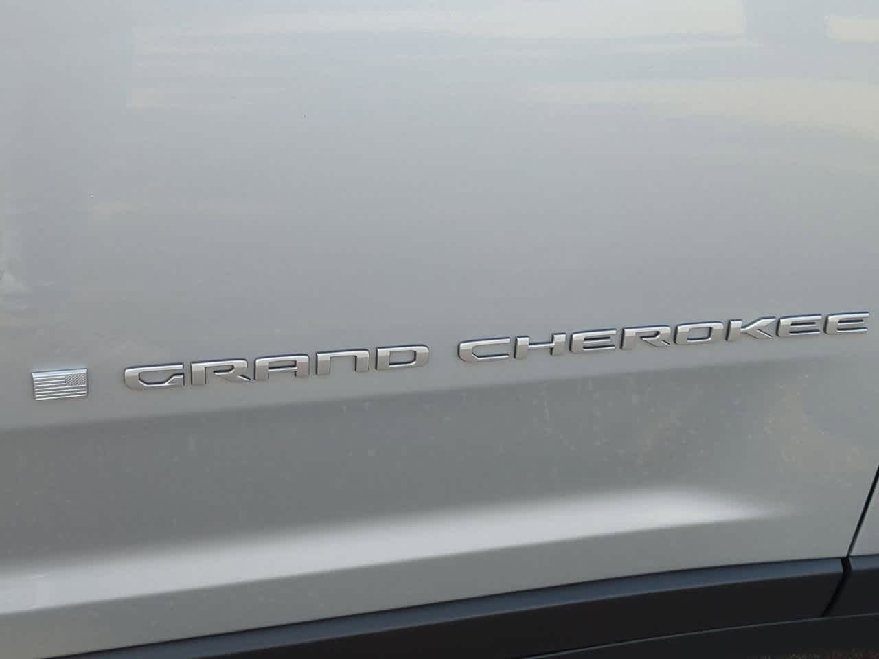 2025 Jeep Grand Cherokee GRAND CHEROKEE LAREDO X 4X4