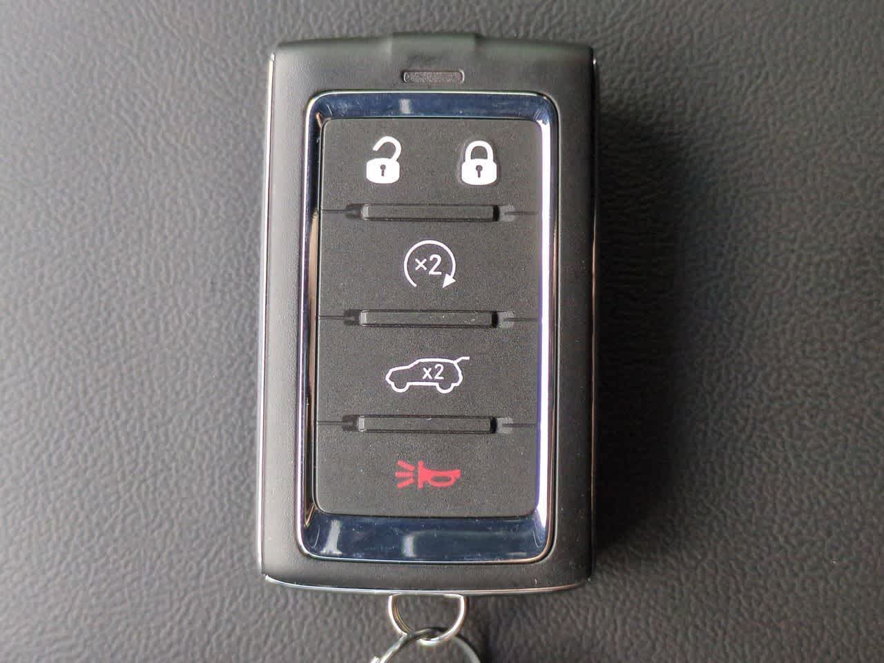 2026 Jeep Grand Cherokee GRAND CHEROKEE LAREDO X 4X4