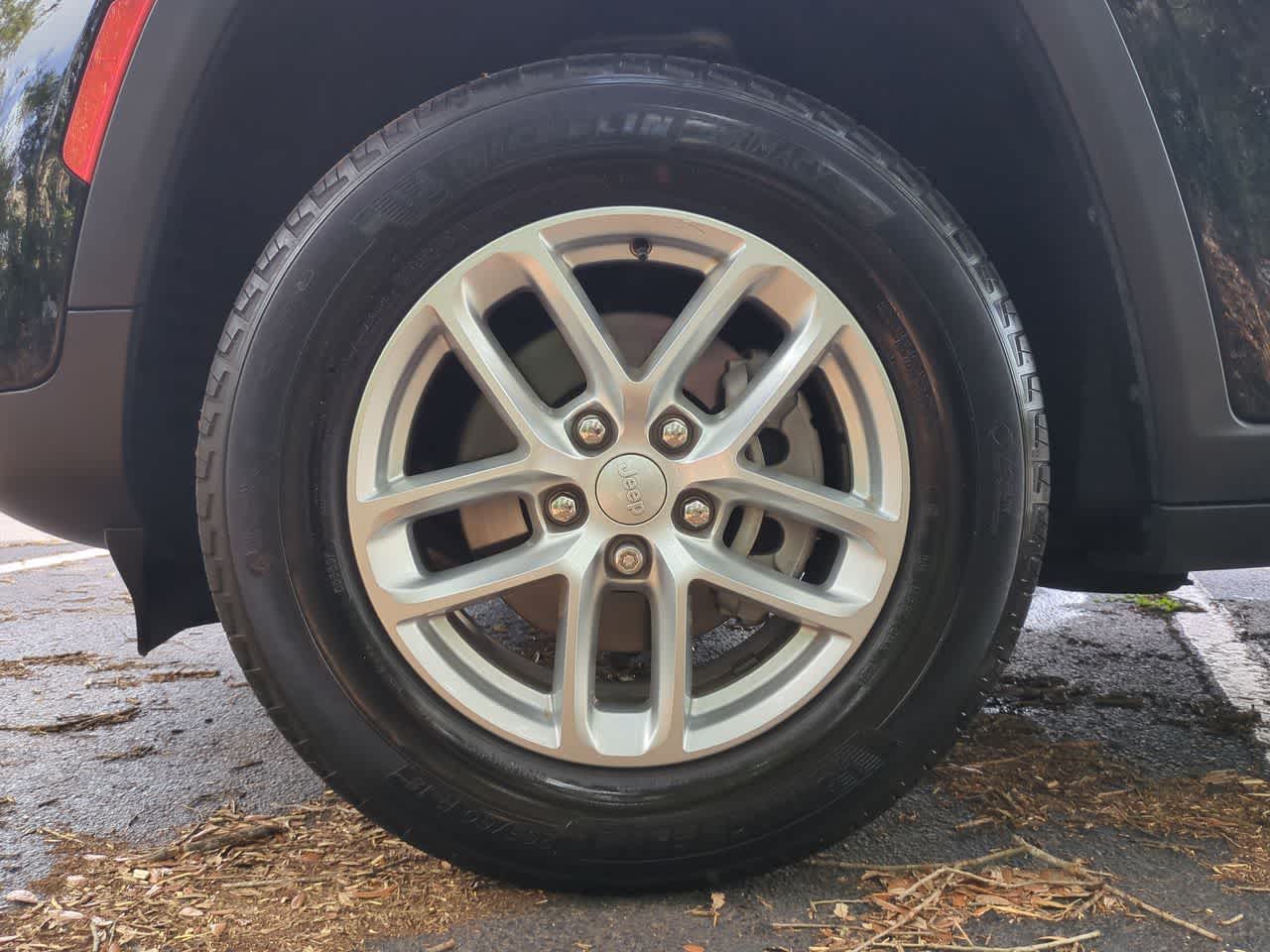 2024 Jeep Grand Cherokee Laredo X 4x4
