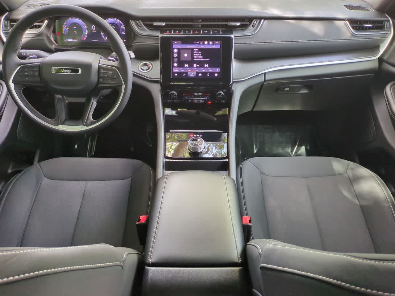 2024 Jeep Grand Cherokee Laredo X 4x4