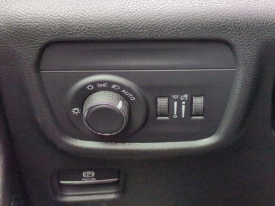 2025 Jeep Grand Cherokee GRAND CHEROKEE LAREDO 4X4