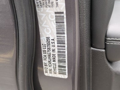 2025 Jeep Grand Cherokee GRAND CHEROKEE LAREDO 4X4