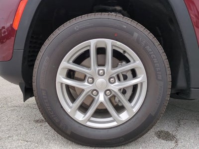 2025 Jeep Grand Cherokee GRAND CHEROKEE LAREDO X 4X4