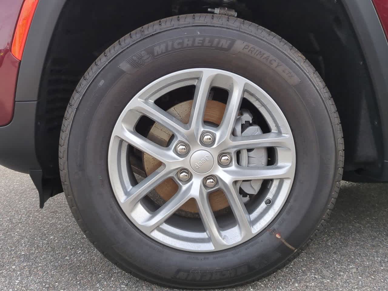 2025 Jeep Grand Cherokee GRAND CHEROKEE LAREDO X 4X4