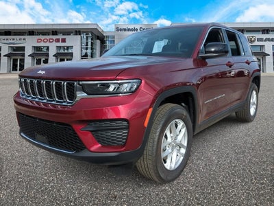 2025 Jeep Grand Cherokee GRAND CHEROKEE LAREDO X 4X4