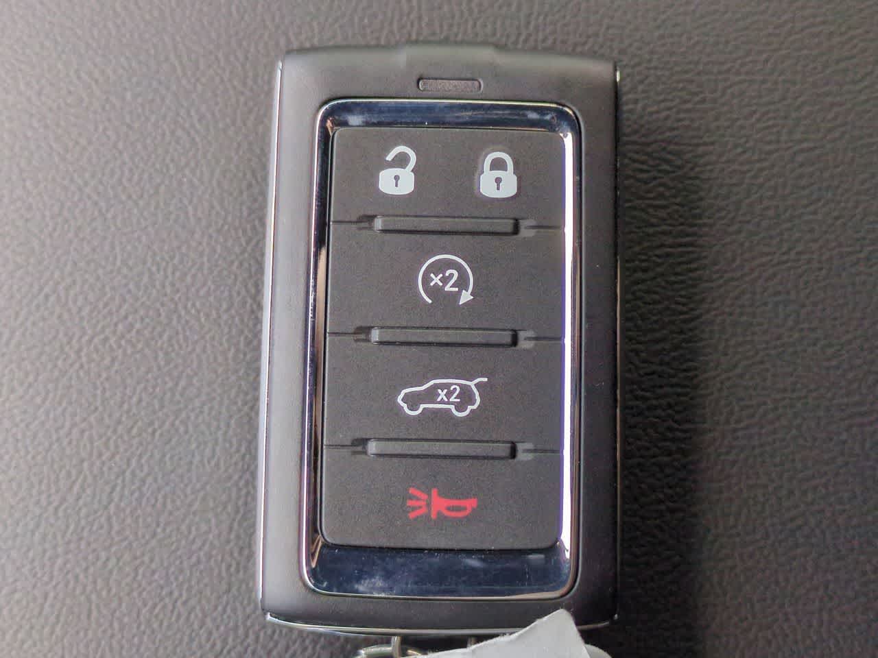 2026 Jeep Grand Cherokee GRAND CHEROKEE LAREDO X 4X4