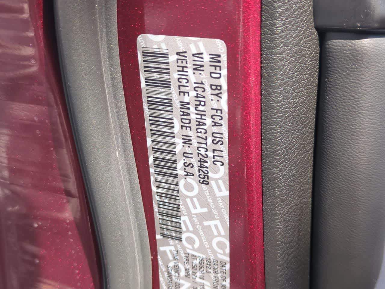 2026 Jeep Grand Cherokee GRAND CHEROKEE LAREDO X 4X4