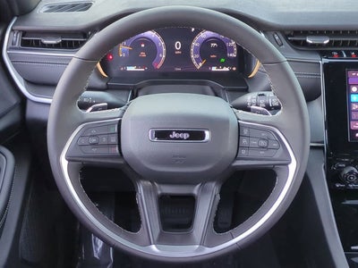 2025 Jeep Grand Cherokee GRAND CHEROKEE LAREDO X 4X4