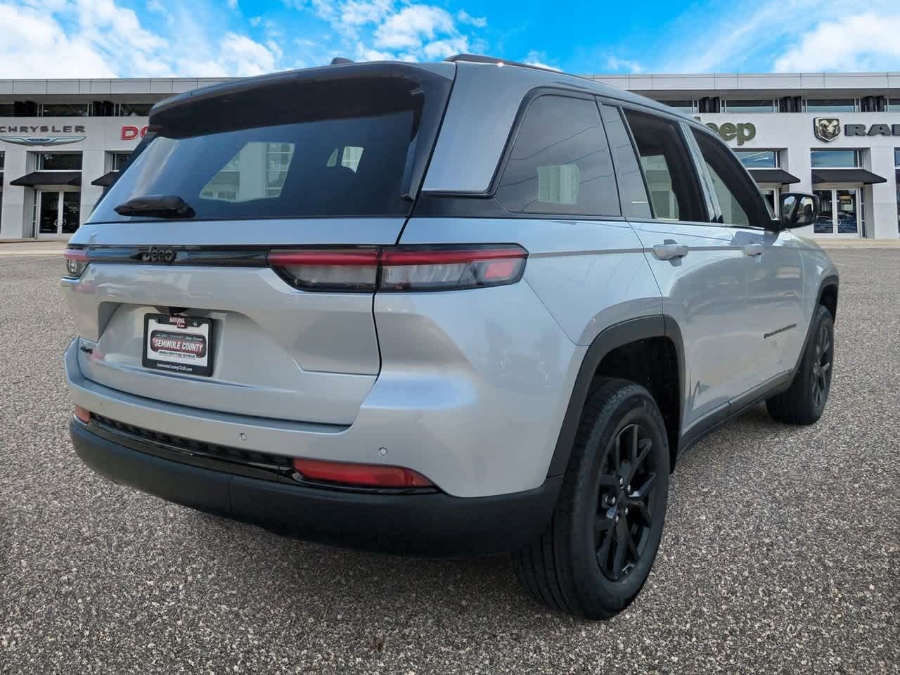 2025 Jeep Grand Cherokee GRAND CHEROKEE ALTITUDE X 4X4