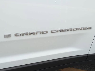 2025 Jeep Grand Cherokee GRAND CHEROKEE LAREDO 4X4
