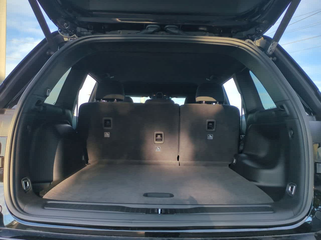 2025 Jeep Grand Cherokee GRAND CHEROKEE LAREDO 4X4