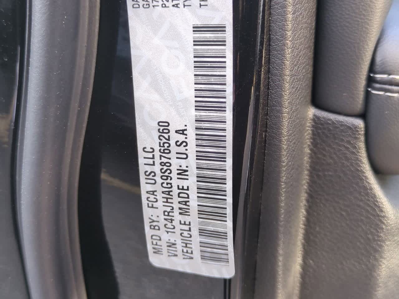 2025 Jeep Grand Cherokee GRAND CHEROKEE LAREDO 4X4