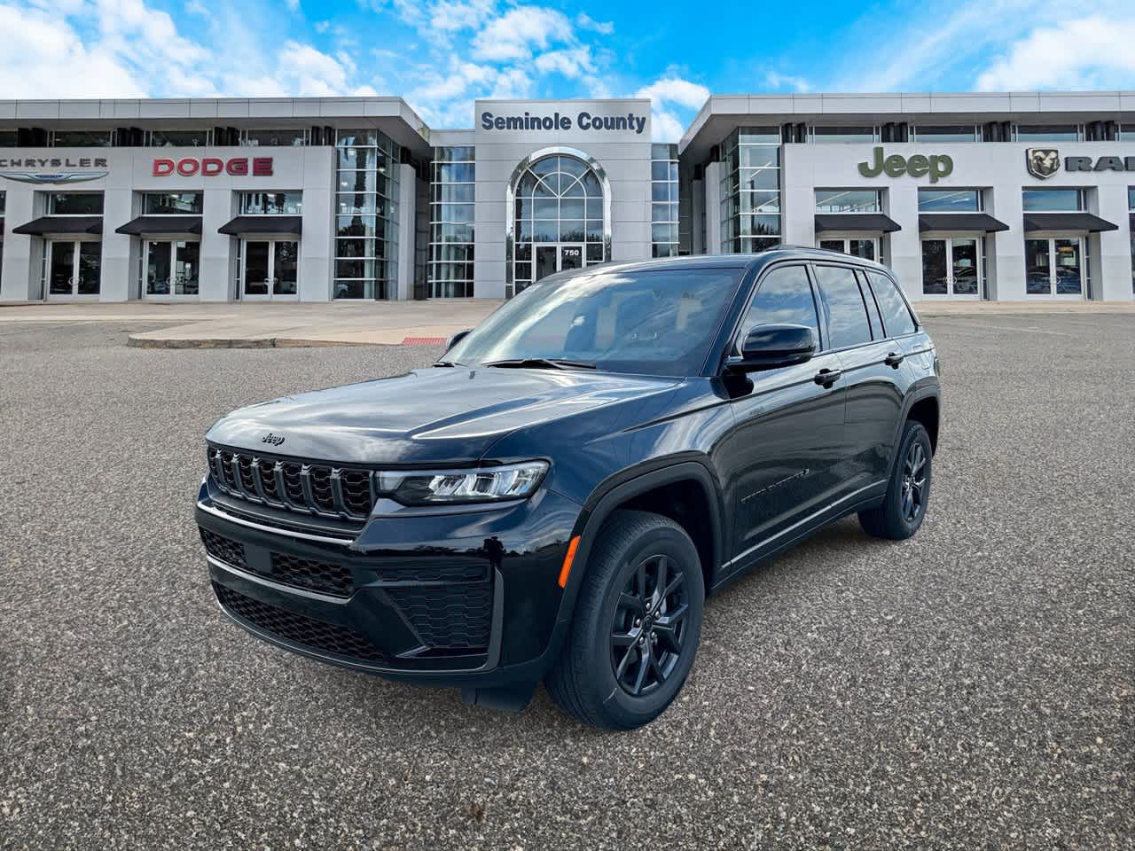 2027 Jeep Grand Cherokee GRAND CHEROKEE LAREDO ALTITUDE 4X4