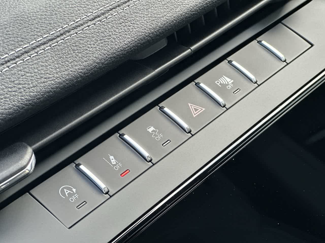 2027 Jeep Grand Cherokee GRAND CHEROKEE LAREDO ALTITUDE 4X4