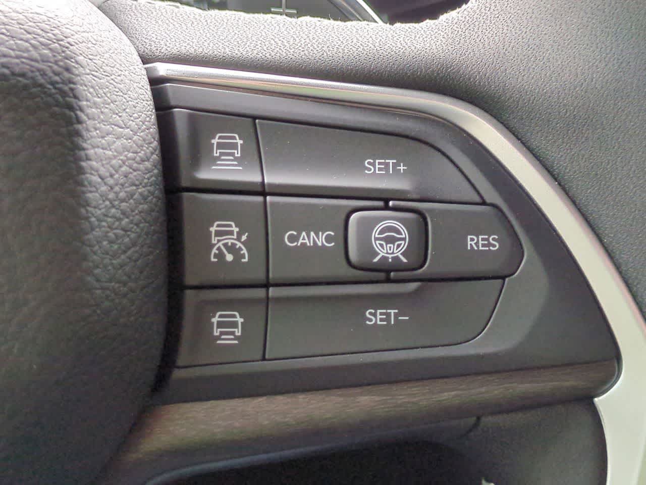 2026 Jeep Grand Cherokee GRAND CHEROKEE LAREDO ALTITUDE 4X4