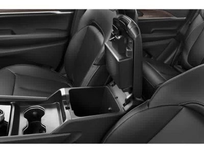 2027 Jeep Grand Cherokee Laredo Altitude