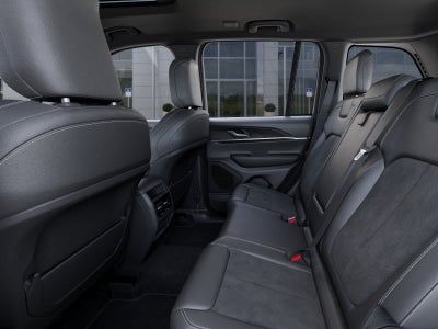2027 Jeep Grand Cherokee GRAND CHEROKEE LAREDO ALTITUDE 4X4