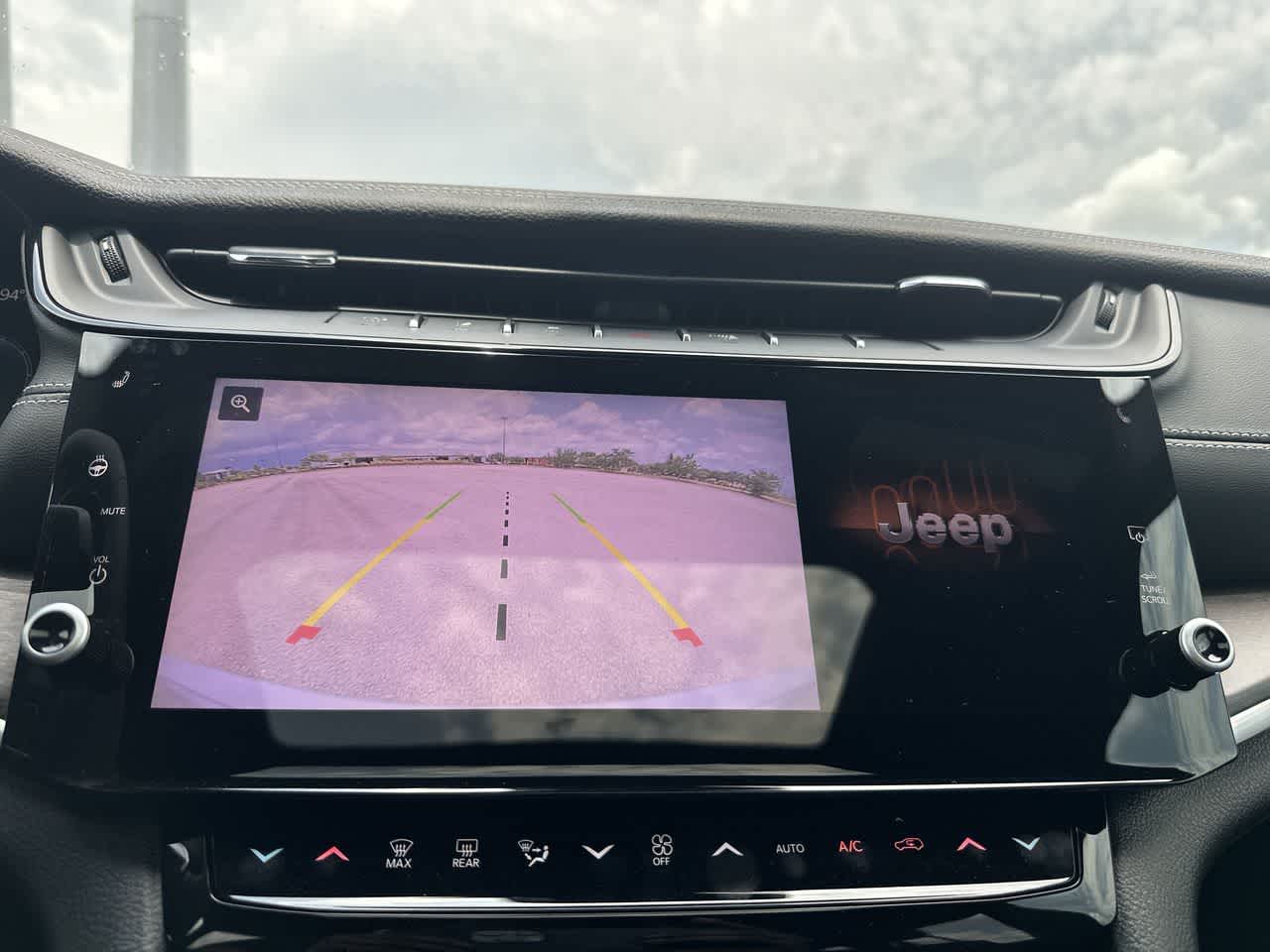 2026 Jeep Grand Cherokee GRAND CHEROKEE LAREDO ALTITUDE 4X4