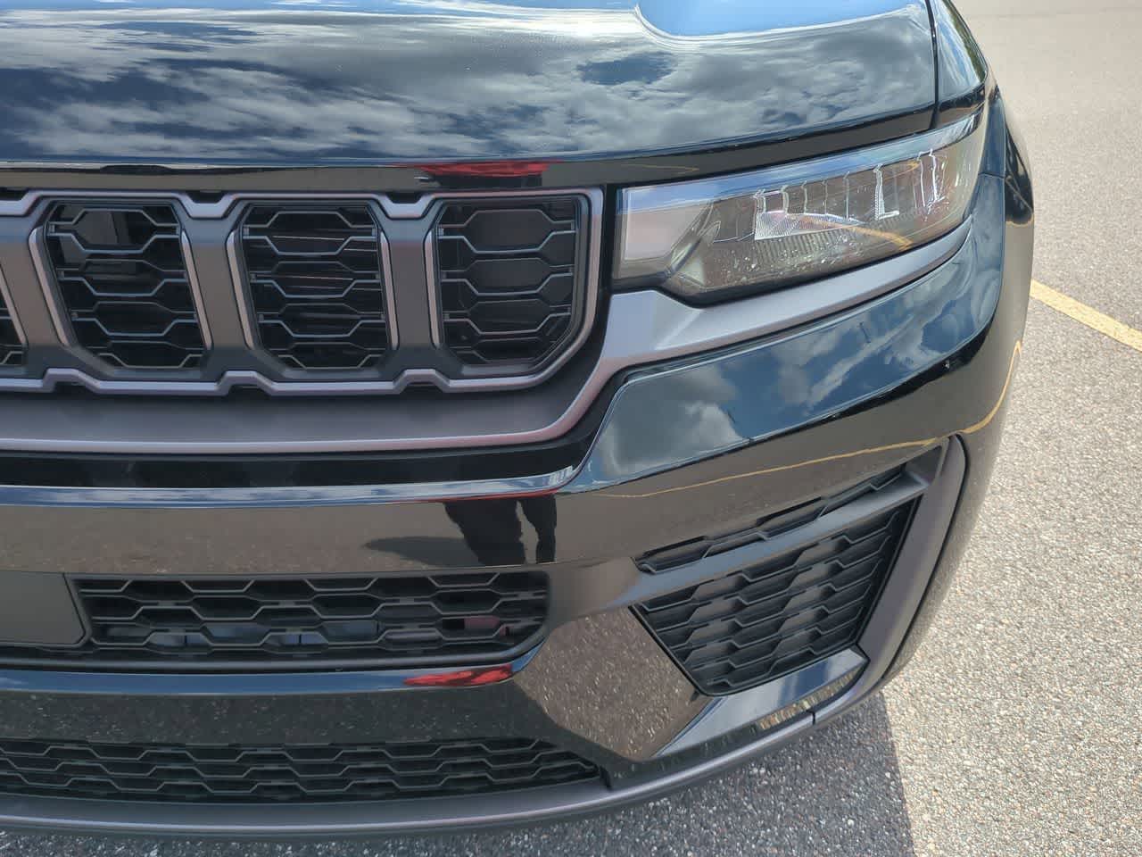 2026 Jeep Grand Cherokee GRAND CHEROKEE LAREDO ALTITUDE 4X4