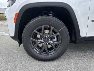 2027 Jeep Grand Cherokee GRAND CHEROKEE LAREDO ALTITUDE 4X4