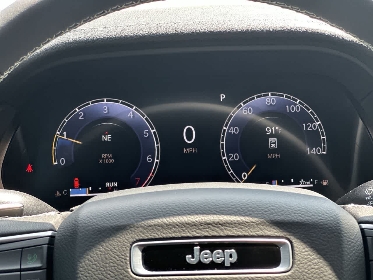 2026 Jeep Grand Cherokee GRAND CHEROKEE LAREDO ALTITUDE 4X4