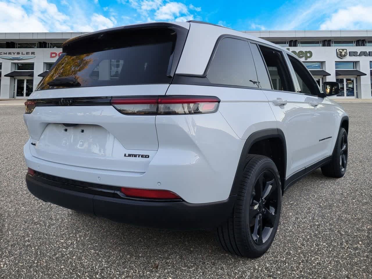 2025 Jeep Grand Cherokee GRAND CHEROKEE LIMITED 4X4