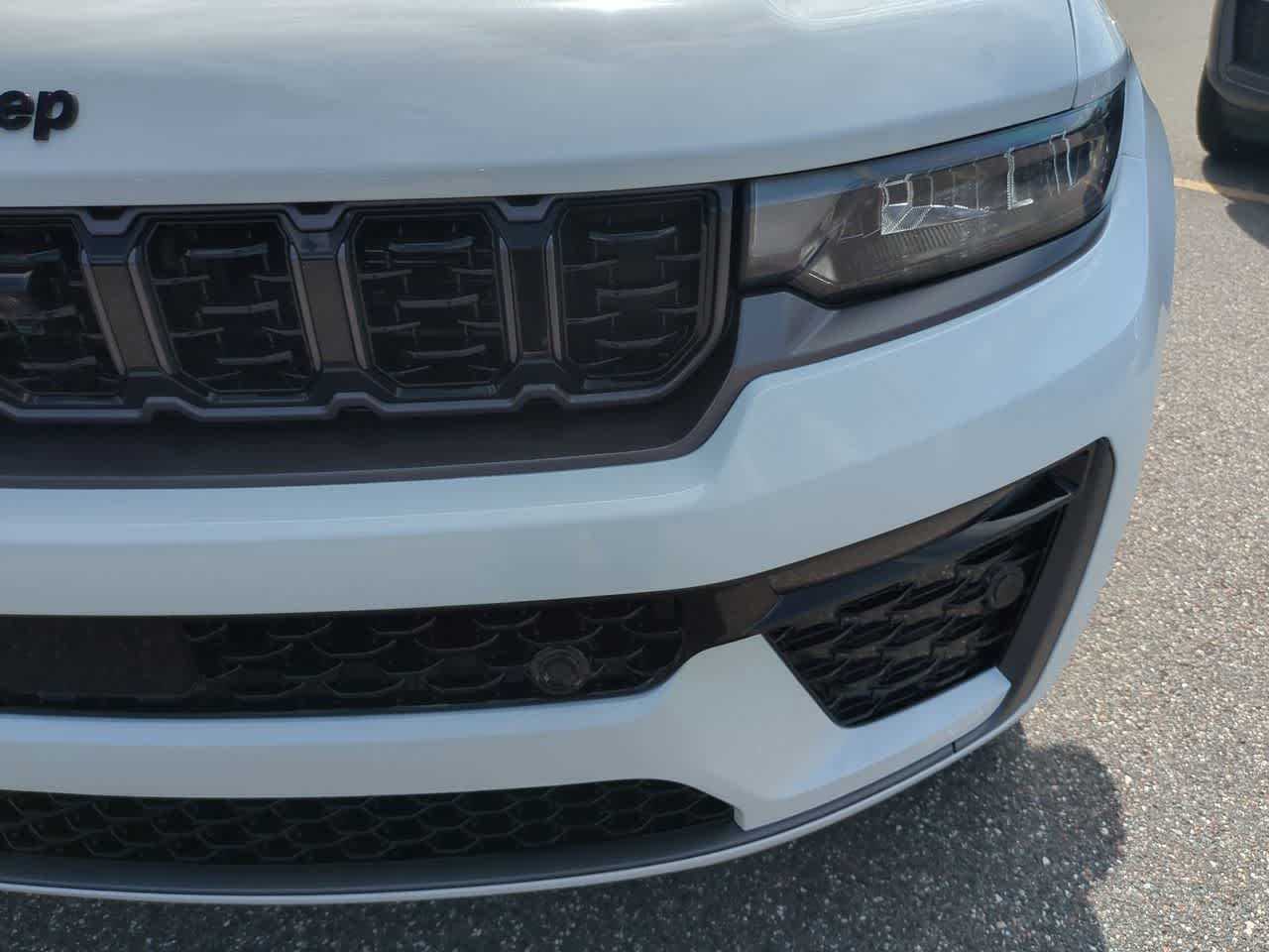 2026 Jeep Grand Cherokee GRAND CHEROKEE LIMITED RESERVE 4X4