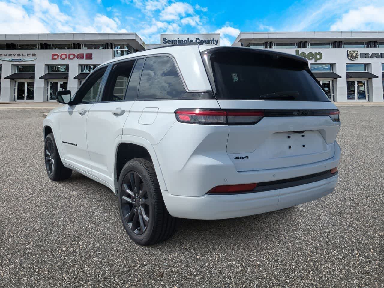 2026 Jeep Grand Cherokee GRAND CHEROKEE LIMITED RESERVE 4X4