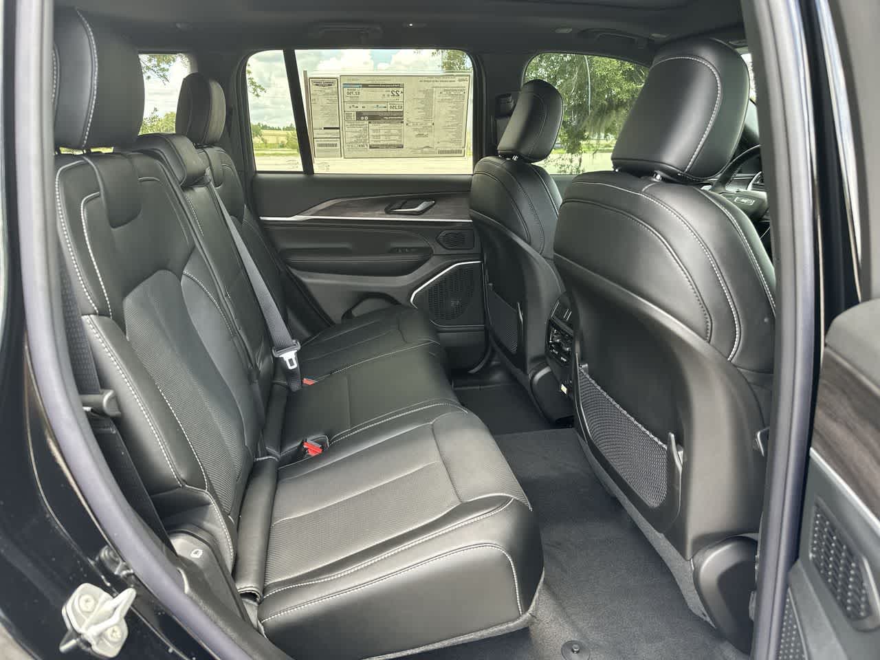 2026 Jeep Grand Cherokee GRAND CHEROKEE LIMITED RESERVE 4X4