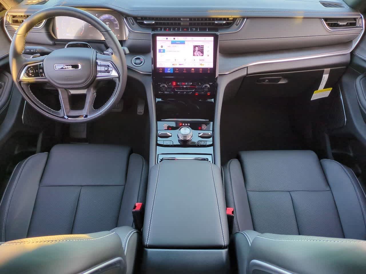 2025 Jeep Grand Cherokee GRAND CHEROKEE OVERLAND 4X4