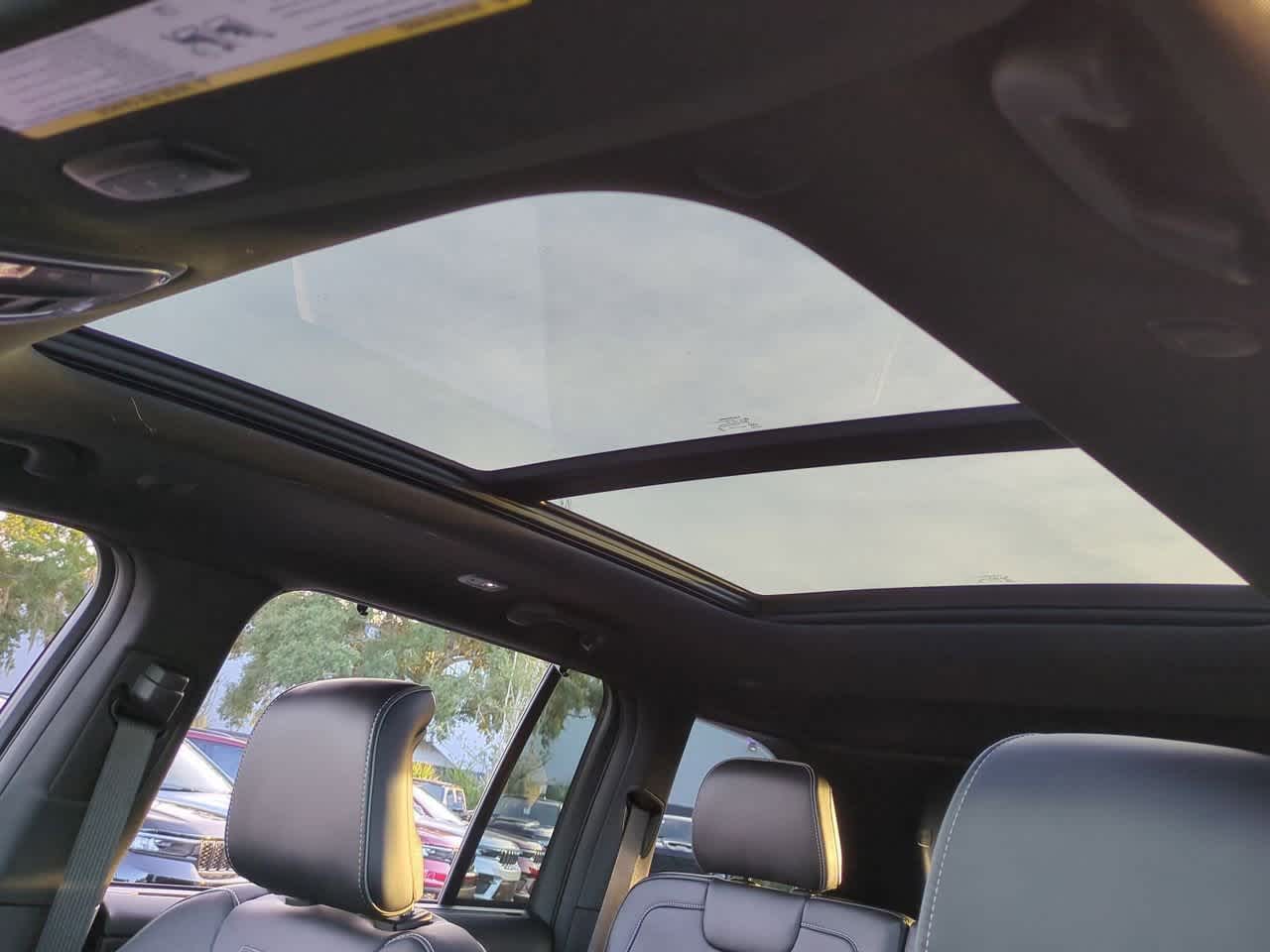 2025 Jeep Grand Cherokee GRAND CHEROKEE OVERLAND 4X4