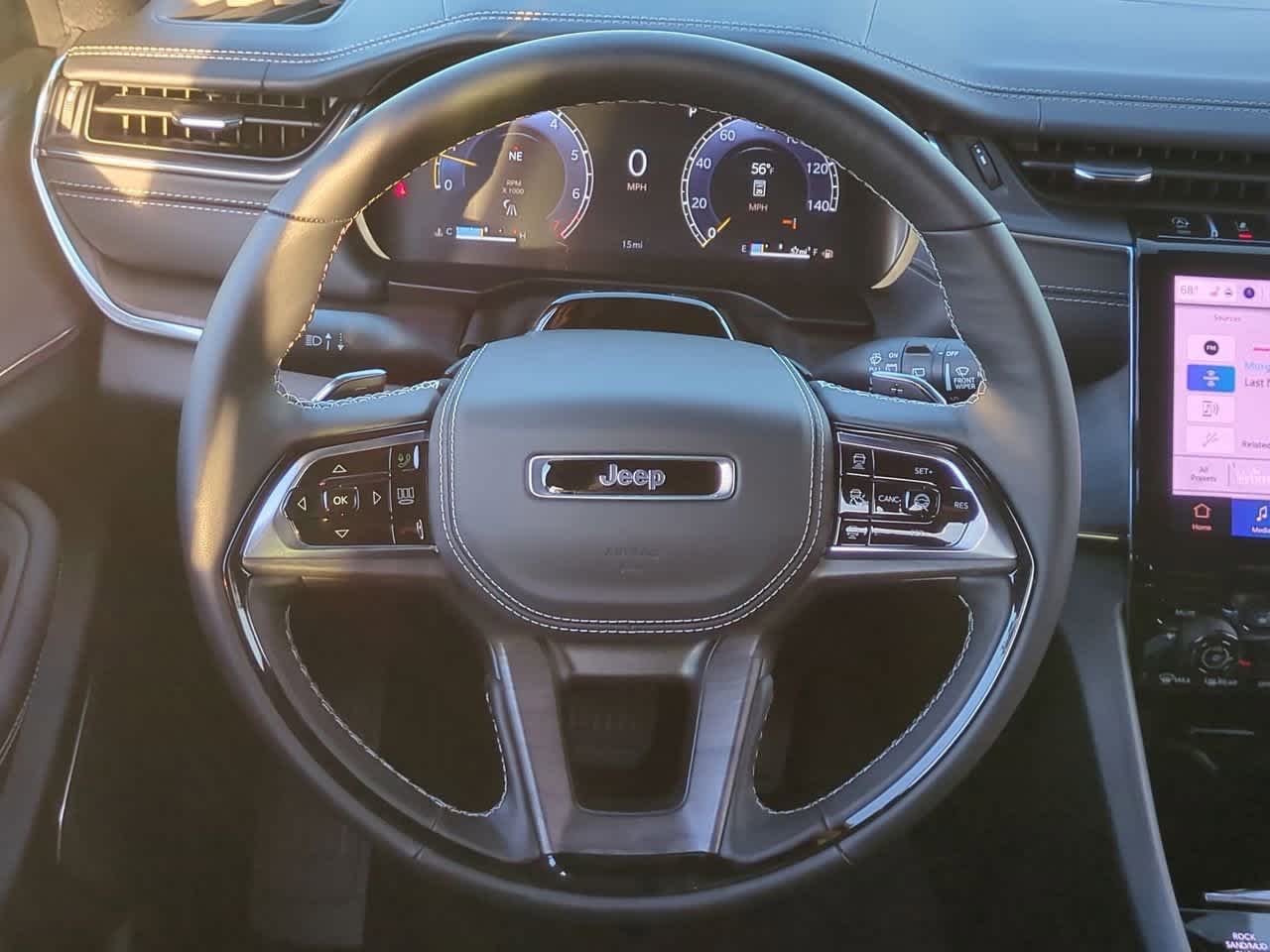 2025 Jeep Grand Cherokee GRAND CHEROKEE OVERLAND 4X4